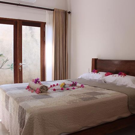Kampoeng Senggigi Hotell Mangsit Eksteriør bilde